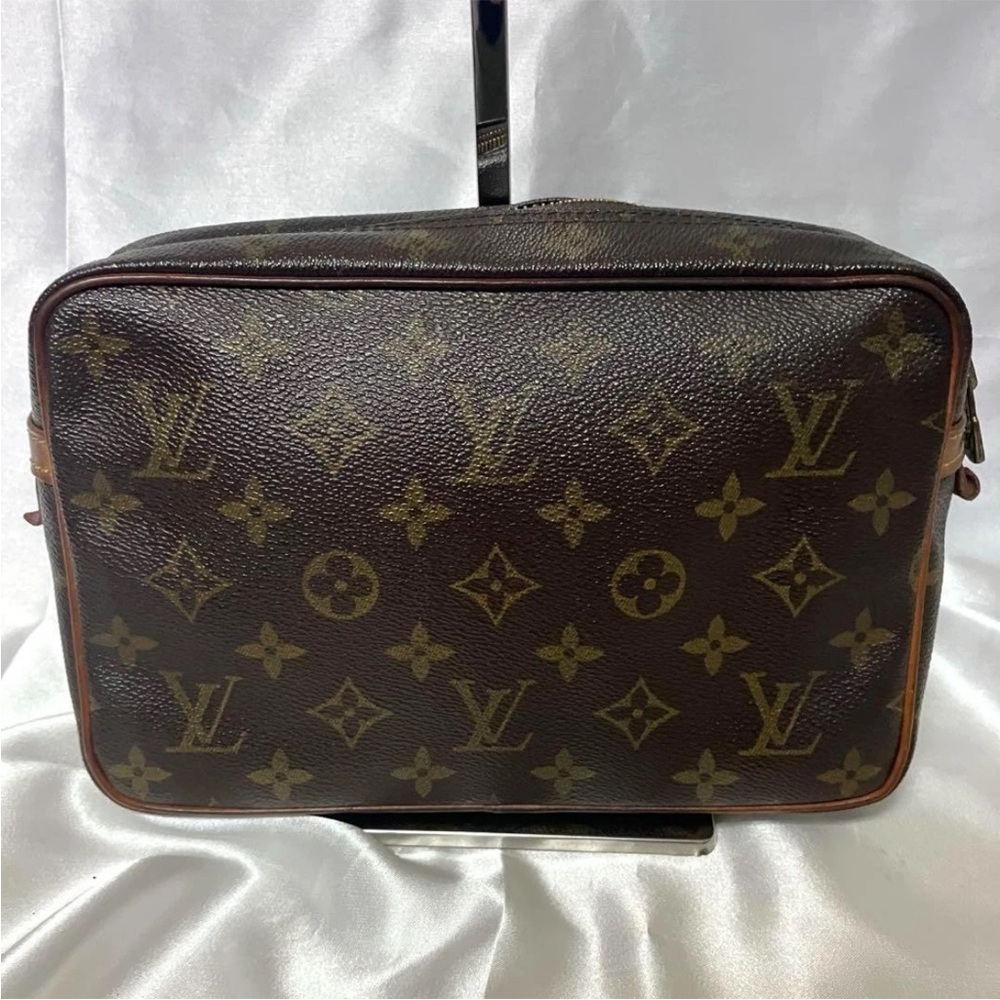 Louis Vuitton Dark Brown Monogram Toiletry Bag Unisex - Picture 2 of 9